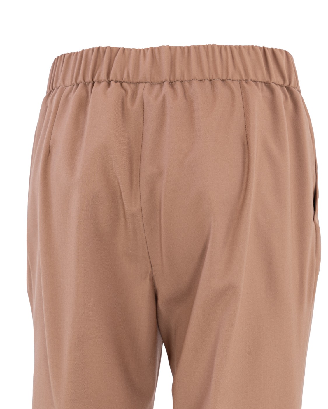 shop FABIANA FILIPPI Saldi Pantalone: Fabiana Filippi pantalone Spello.
Jogging fit con dettaglio brillante. 
Coulisse in vita.
Tasche laterali.
Composizione: 82% Poliestere 18% Elastan.
Fabbricato in Italia.. PADP04F350H713M417-1248 number 3394077